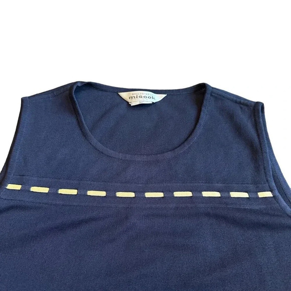 Exclusively Misook Two Piece Cardigan Tank Top Shirt Set Size Medium Women's - Picture 7 of 13